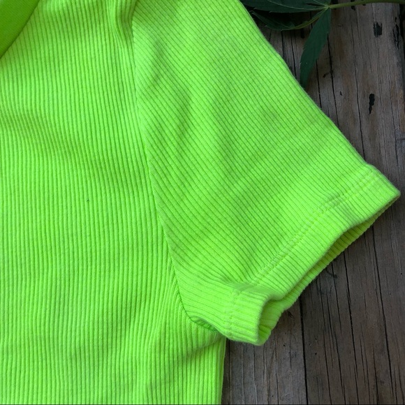 TNA aritzia ribbed cropped t shirt baby tee style - Picture 3 of 5